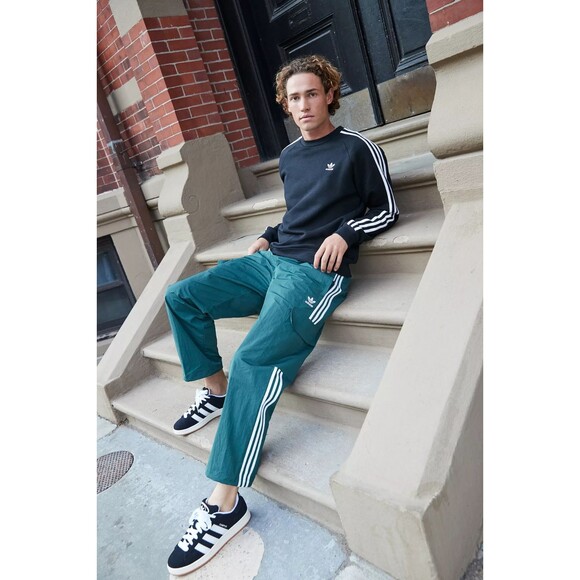 ADIDAS MEN'S ADICOLOR 3 STRIPE CREWNECK SWEATSHIRT BLACK COLOR SIZE LARGE - Picture 7 of 7